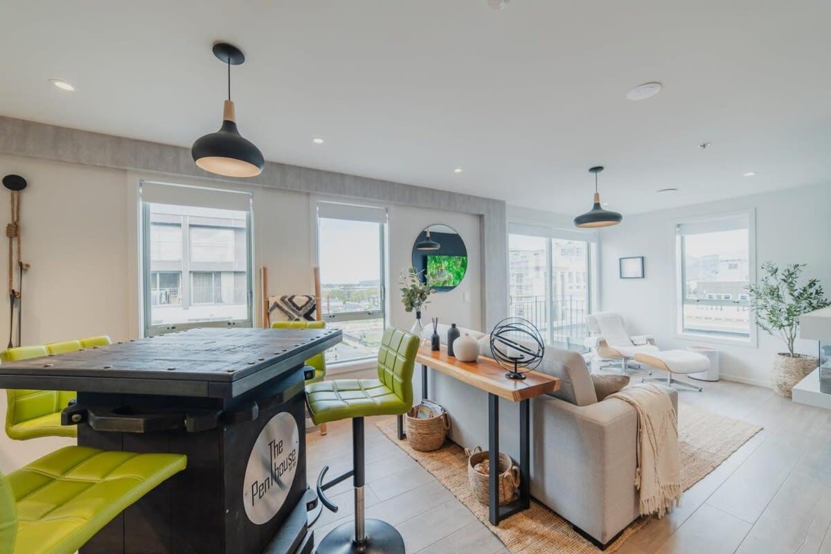 Penthouse Perfection - 2Br Elegance On Worcester St Christchurch Exterior foto
