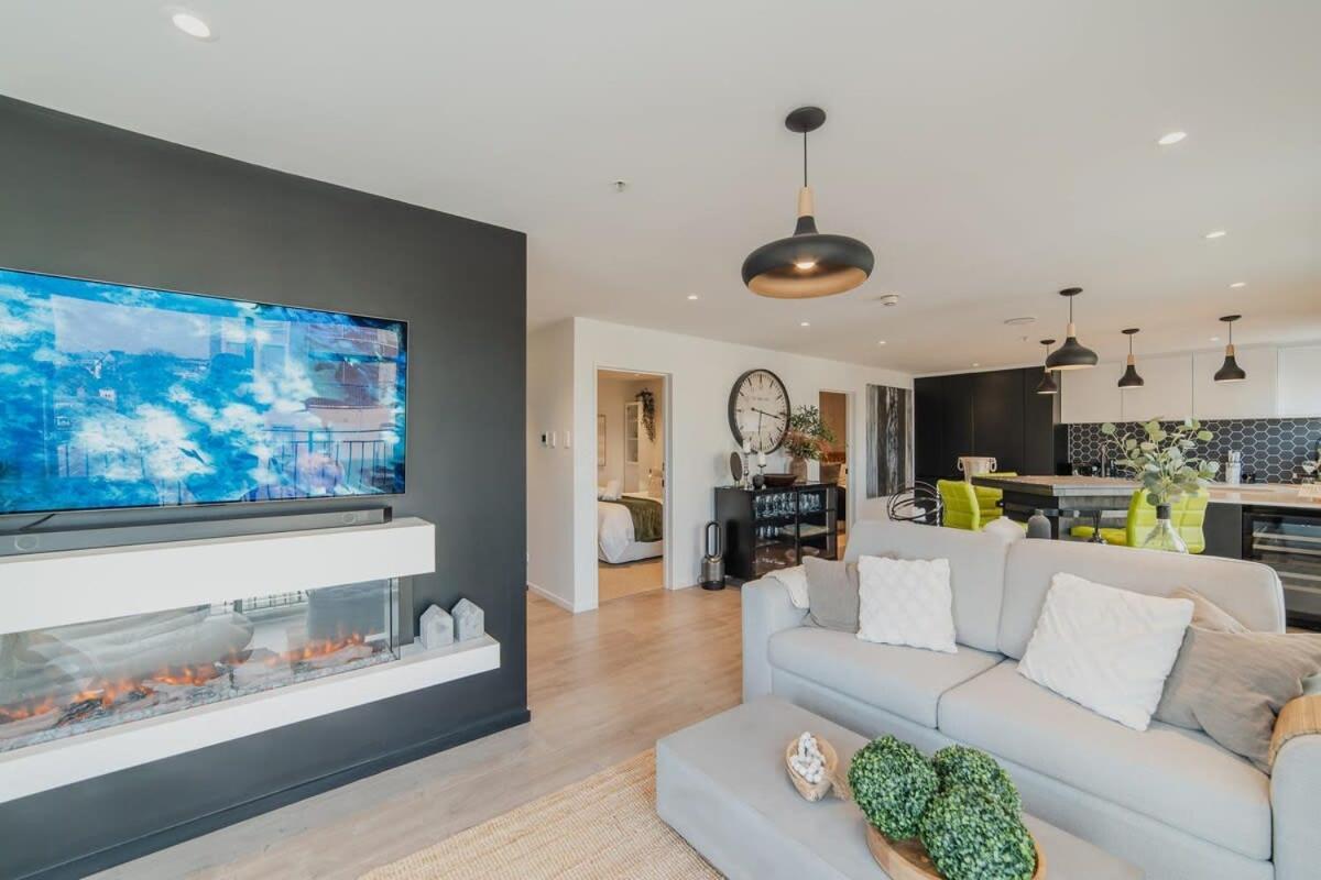 Penthouse Perfection - 2Br Elegance On Worcester St Christchurch Exterior foto
