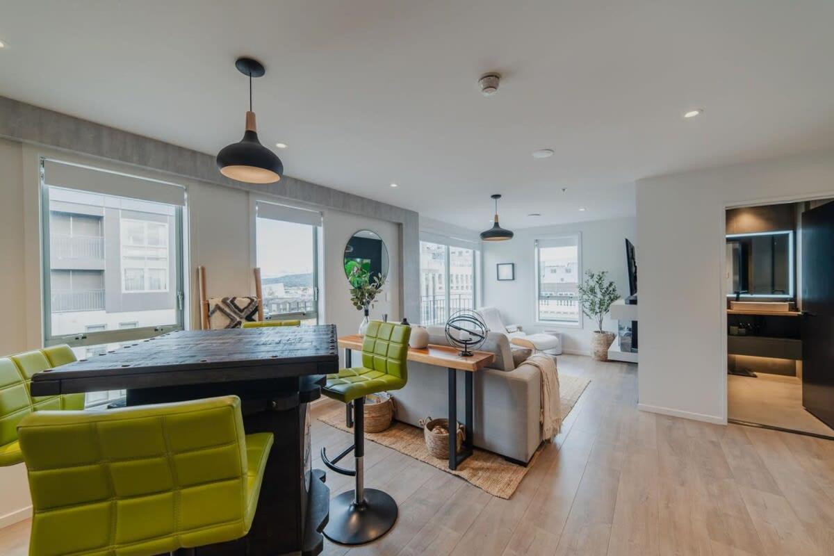 Penthouse Perfection - 2Br Elegance On Worcester St Christchurch Exterior foto
